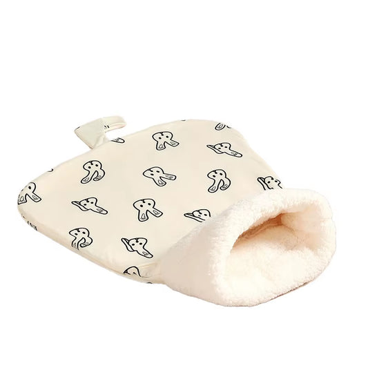 Self Warming Cat Bed, Soft Plush Cat Winter Sleeping Bag, Cat Sleeping Bag for Indoor Cats, Cute Pet Small Puppy Cat Nest Bed